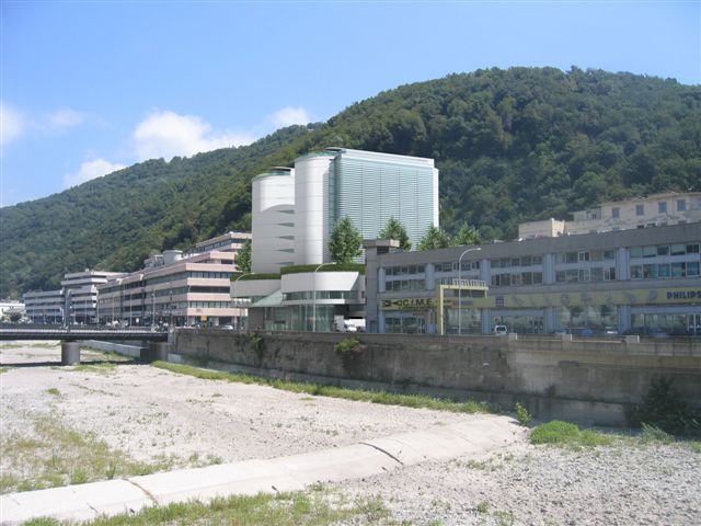 complesso alberghiero e commerciale in val Bisagno_Genova_render_vista altezza uomo